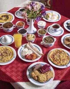بوفه صبحانه هتل عباسی اصفهان